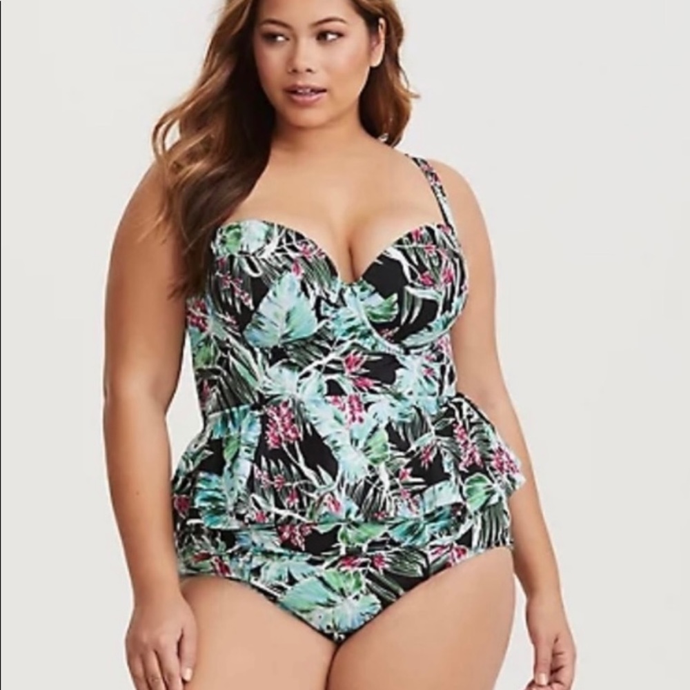 NWT Torrid 2 piece swim suit